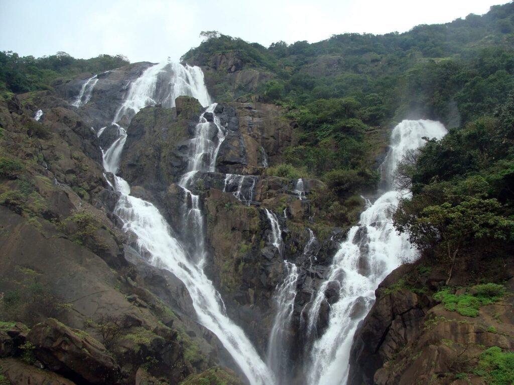 Doodhsagar watarfalls