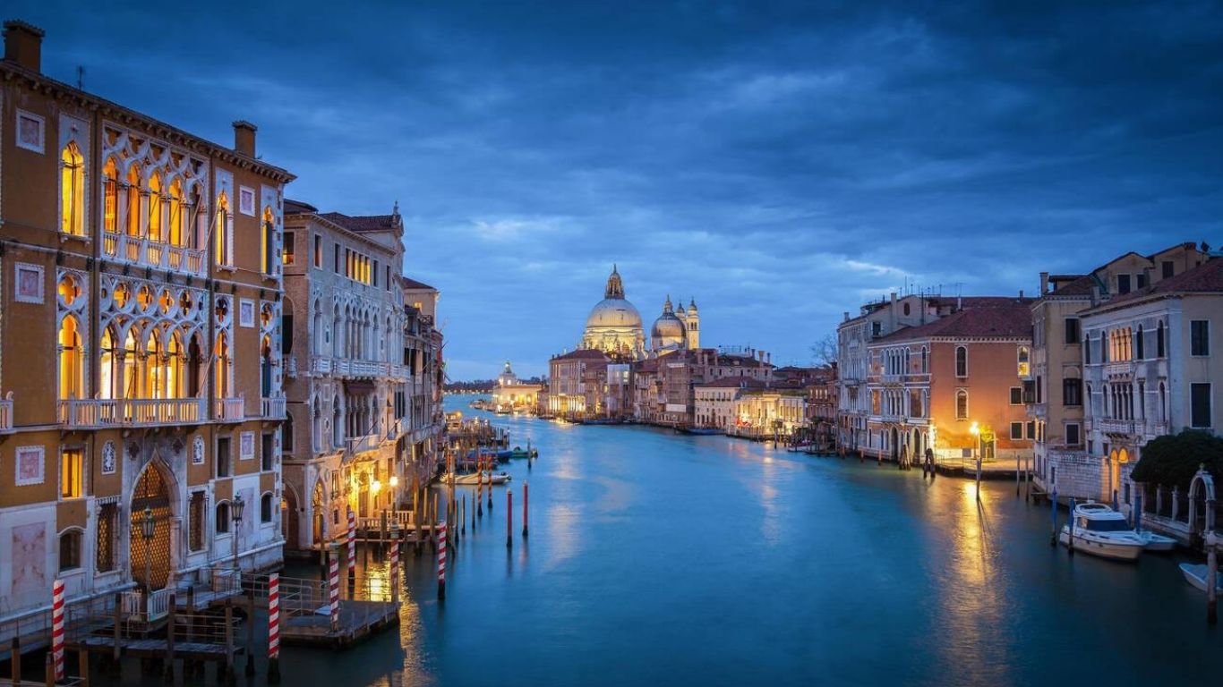 Venice, Italy - Tourist Places